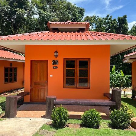 Baanphuthadol Hotel Mae Hong Son Ngoại thất bức ảnh