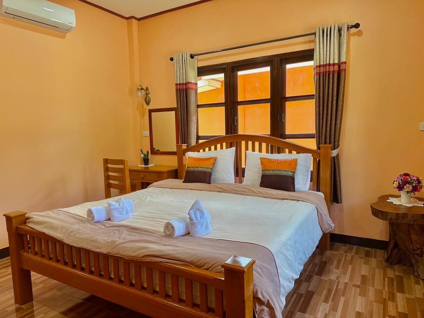 Baanphuthadol Hotel Mae Hong Son Ngoại thất bức ảnh