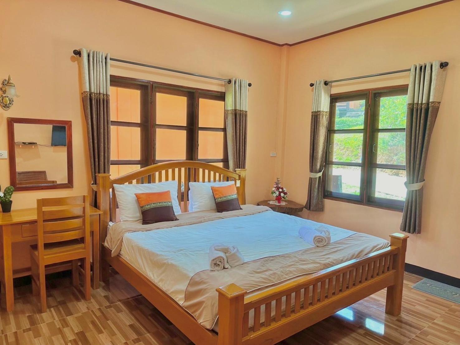 Baanphuthadol Hotel Mae Hong Son Ngoại thất bức ảnh