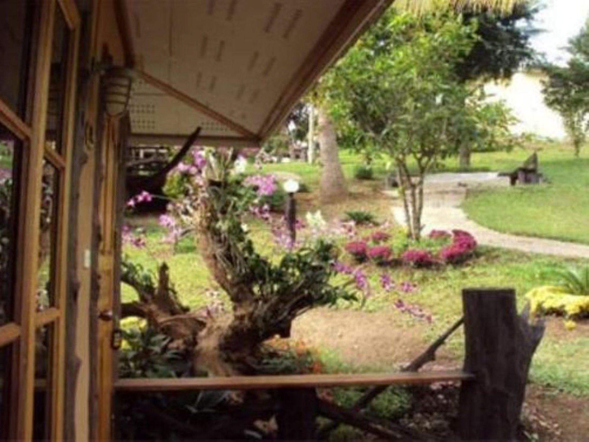 Baanphuthadol Hotel Mae Hong Son Ngoại thất bức ảnh